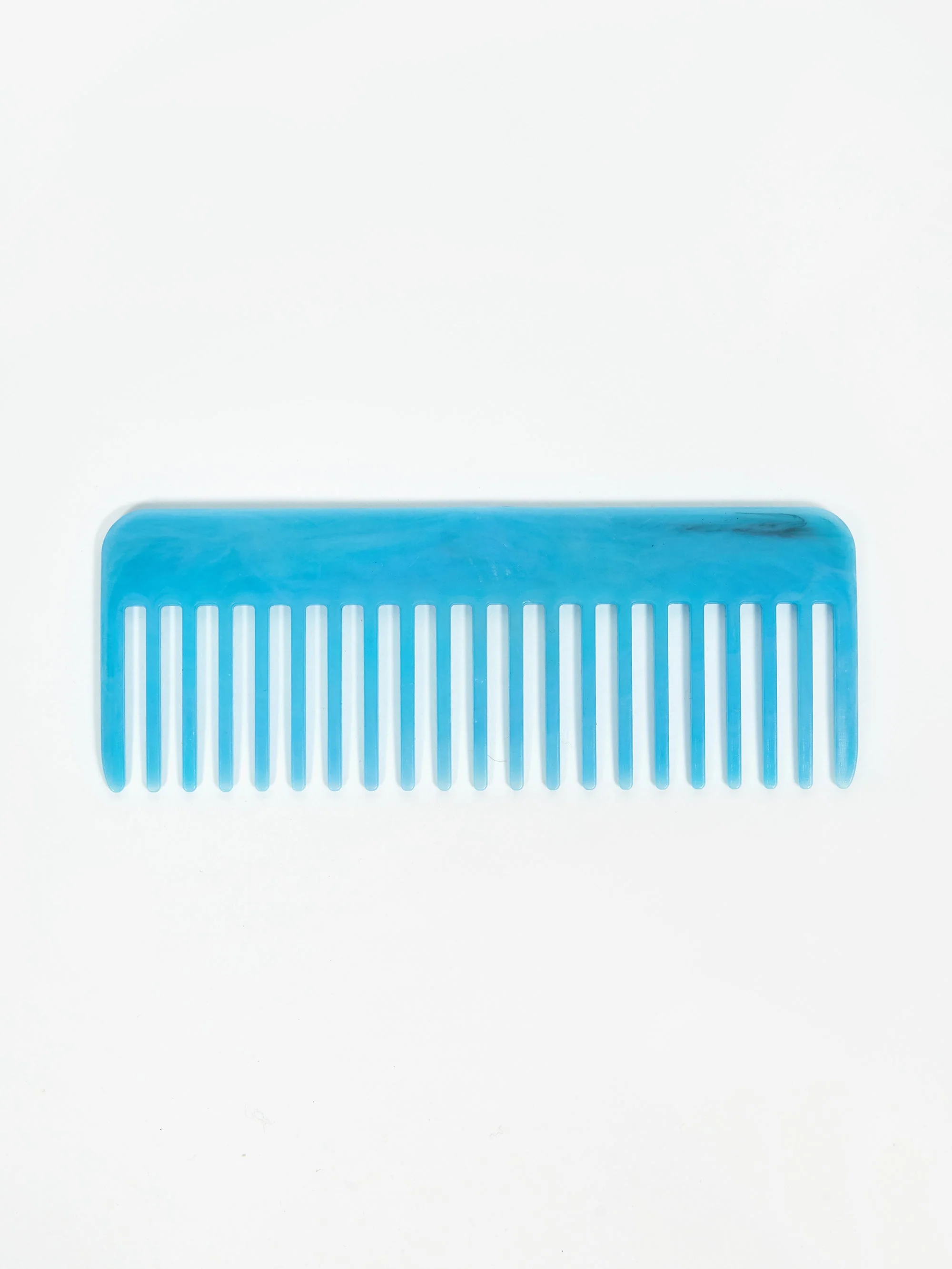 RE=COMB Recycled Plastic Hair Comb - Air - Image 4